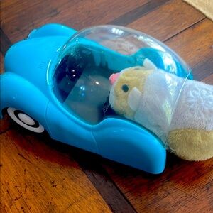 Collectible zhu zhu pet and car